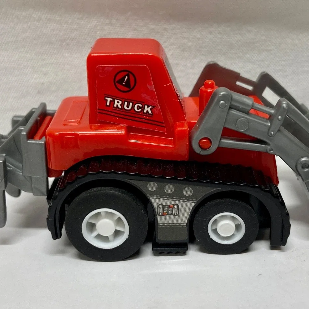Bulldozer Truck Kids Toy Pullback Play Action Rubber Tires Construction Vehicle